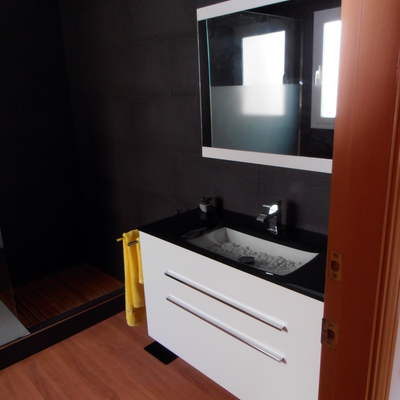 reforma baño con parquet