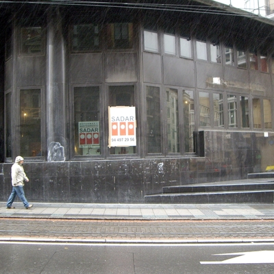 Reforma oficina Can plaza circular de Bilbao.