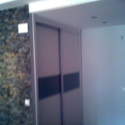 Armario empotrado en pasillo