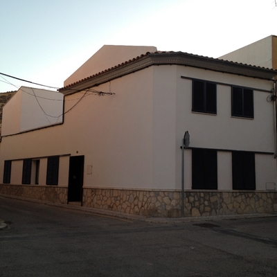 Reforma vivienda unifamiliar entremedianeras