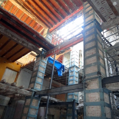 Refuerzo de estructura metálica.