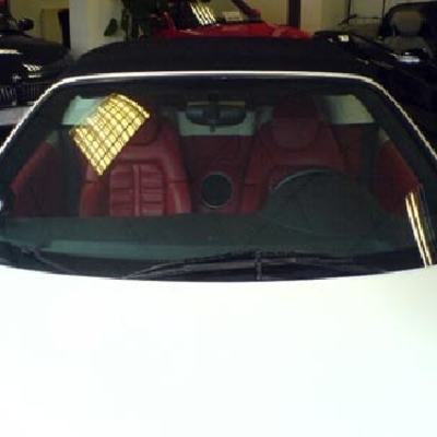 Reparacion de arañazo en Ferrari.