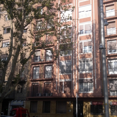 Reparación fachada y pintura en Gran Vía de Zaragoza