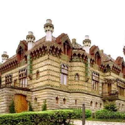 RESTAURACION CAPRICHO DE GAUDI EN COMILLAS (CANTABRIA)