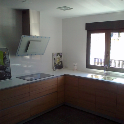 RESTAURACION DE EDIFICIO EN CORTES