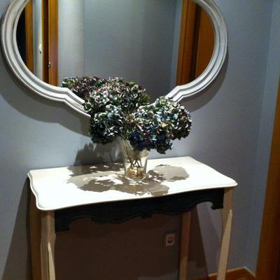 Restauración de mueble consola y espejo.