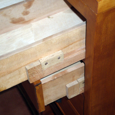 Restauración mueble de oficina