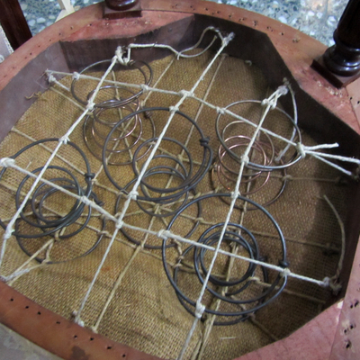 RESTAURACION SILLA DE MUELLES