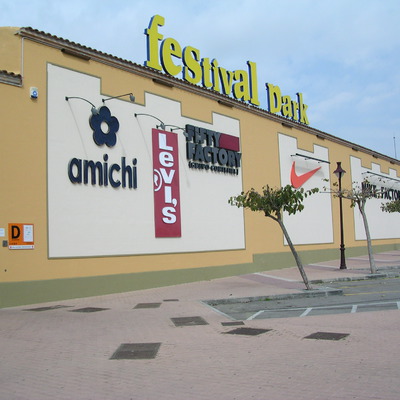 Revestimiento de fachada Centro Comercial Festival Park