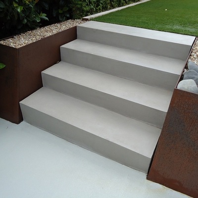 revestimientos cementosos en suelos y escalera 