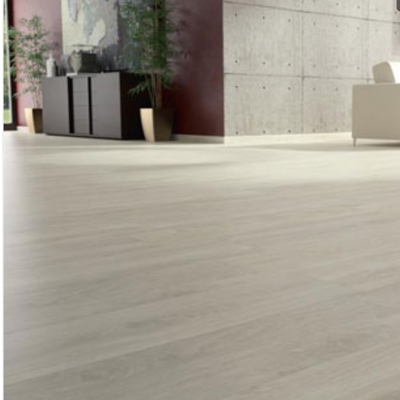 Suelo de gres tipo parquet