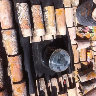 Sellado de un Solatube en tejas