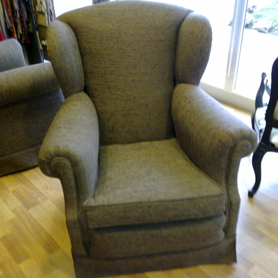 Sillón orejero restaurado
