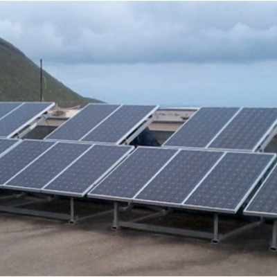 Instalación fotovoltaica de conexión a red en IES Los Silos - Tenerife.
