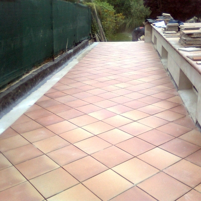 Solado de gres rústico especial para exterior II