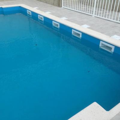 Piscina de poliester