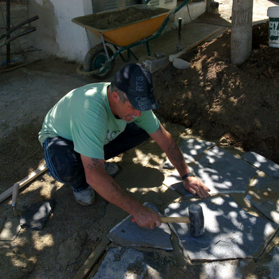 SUELO PIEDRA NATURAL EN NOU VENDRELL