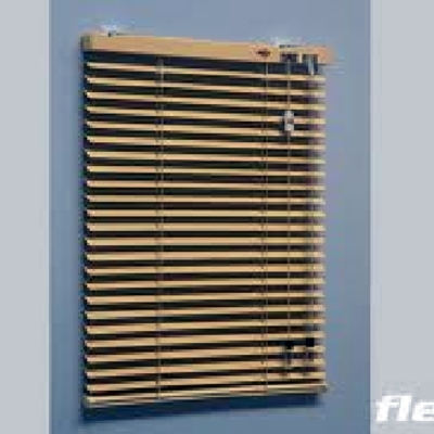 SUMINISTRO DE VENECIANAS , VERTICALES ENROLLABLES , ETC 