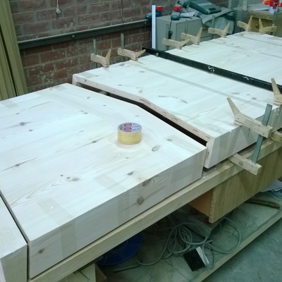 Treballant en una taula extensible