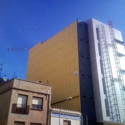 tabique pluvial en color marfil