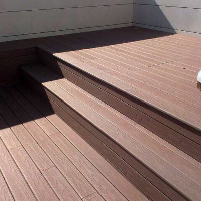 Tarima tecnologica para exterior con peldañeado (Valencia)