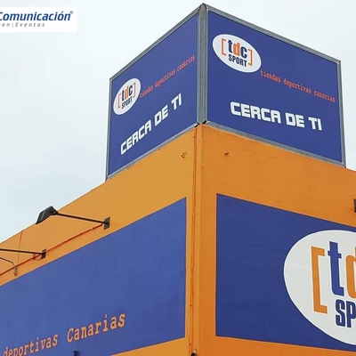 Diseño y rotulación de cartel en altura