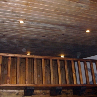 TECHO ACABADO EN FRISO DE ABETO