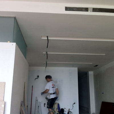 Techo de Pladur con detalle decorativo.