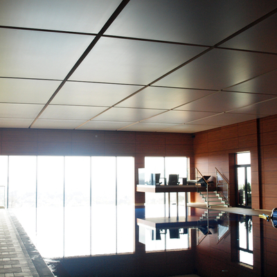 Techo tensado lacado en placas de 60x60cm