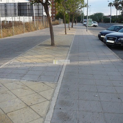 Acerado en Avenida Andalucía (Huelva)