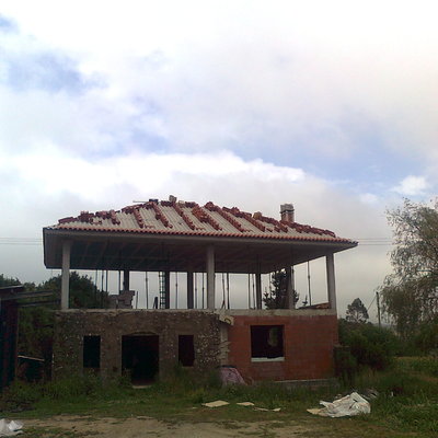 TEJA REPARTIDA PARA SU POSTERIOR COLOCACION