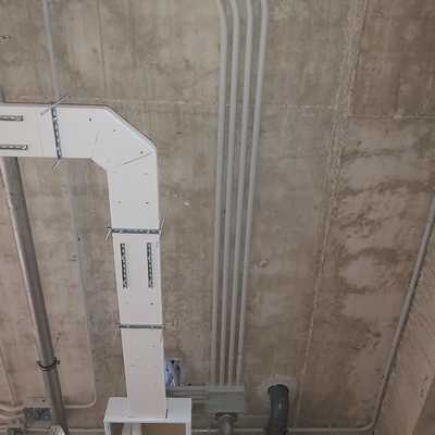 Bandejas y tuberia electrica