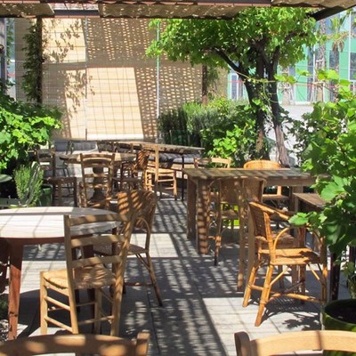 Terraza bar-restaurante El Gallito