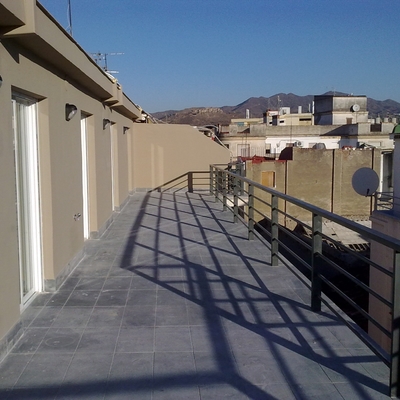 terraza reformada, por innovadecor s.l.