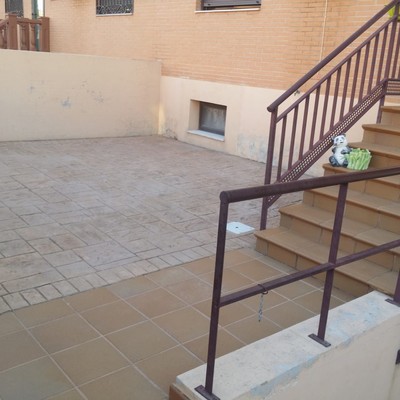 Antes REFORMA DE PATIO A RUSTICO