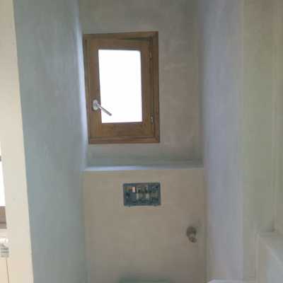 Revestimiento de paredes microcemento.restauración de masia