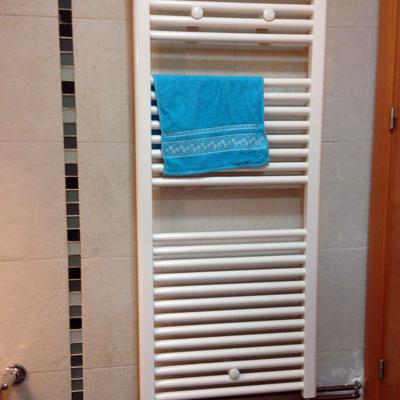 TOALLERO CALEFACTADO
