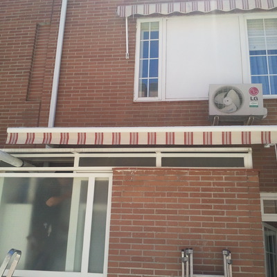 Toldo articulado