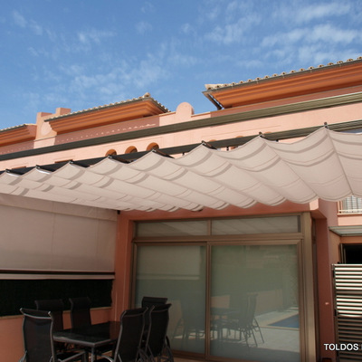 Toldo corredero o palilleria