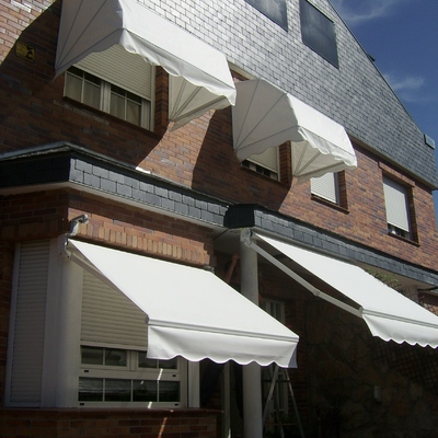 Toldo Extensible y Capotas 4 arcos