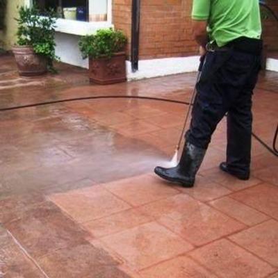 trabajo con agua a presión