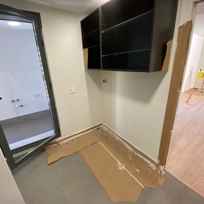 REPARADO Y PINTADO DE PARED DE COCINA