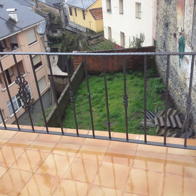 Barandilla metálica de terraza