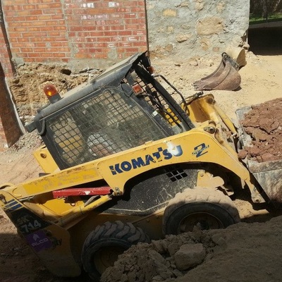 Trabajos con minicargadora