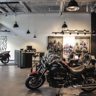 Reforma local comercial Triumph en Madrid