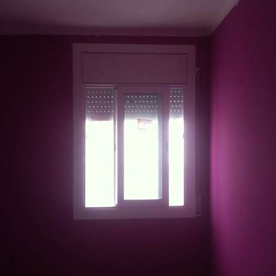 VENTANA CON PERSIANA ( ALUTERMIC )