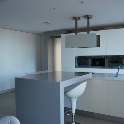 Cocina Lacada Blanco-Gris