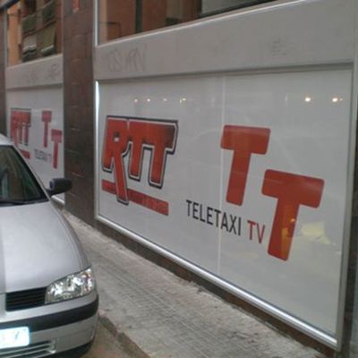 Vinilo microperforado para cristales, vehículos, etc.