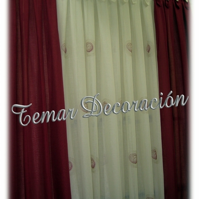 Visillos y Caidas con Presillas y Botones.