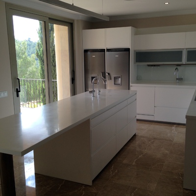 Vista de la cocina de la villa de lujo 